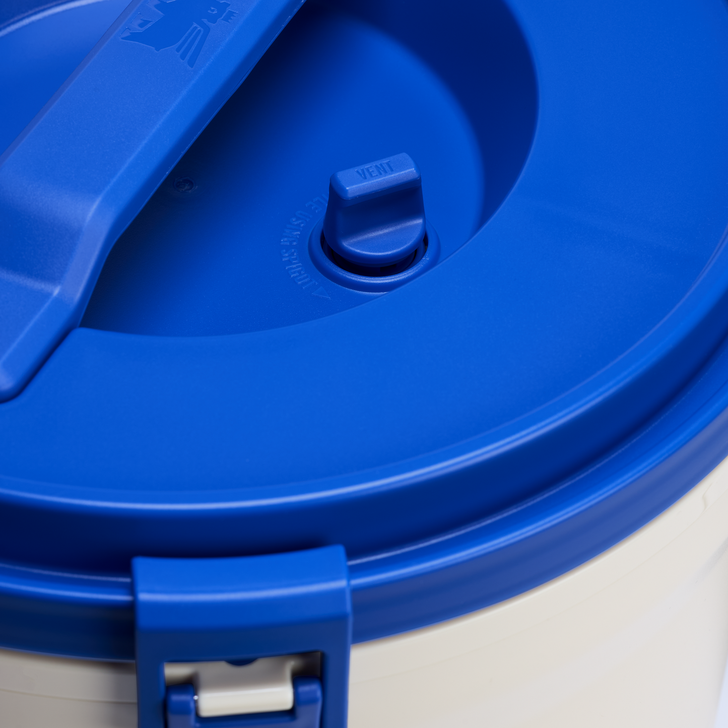 ADVENTURE FAST FLOW WATER JUG 2G